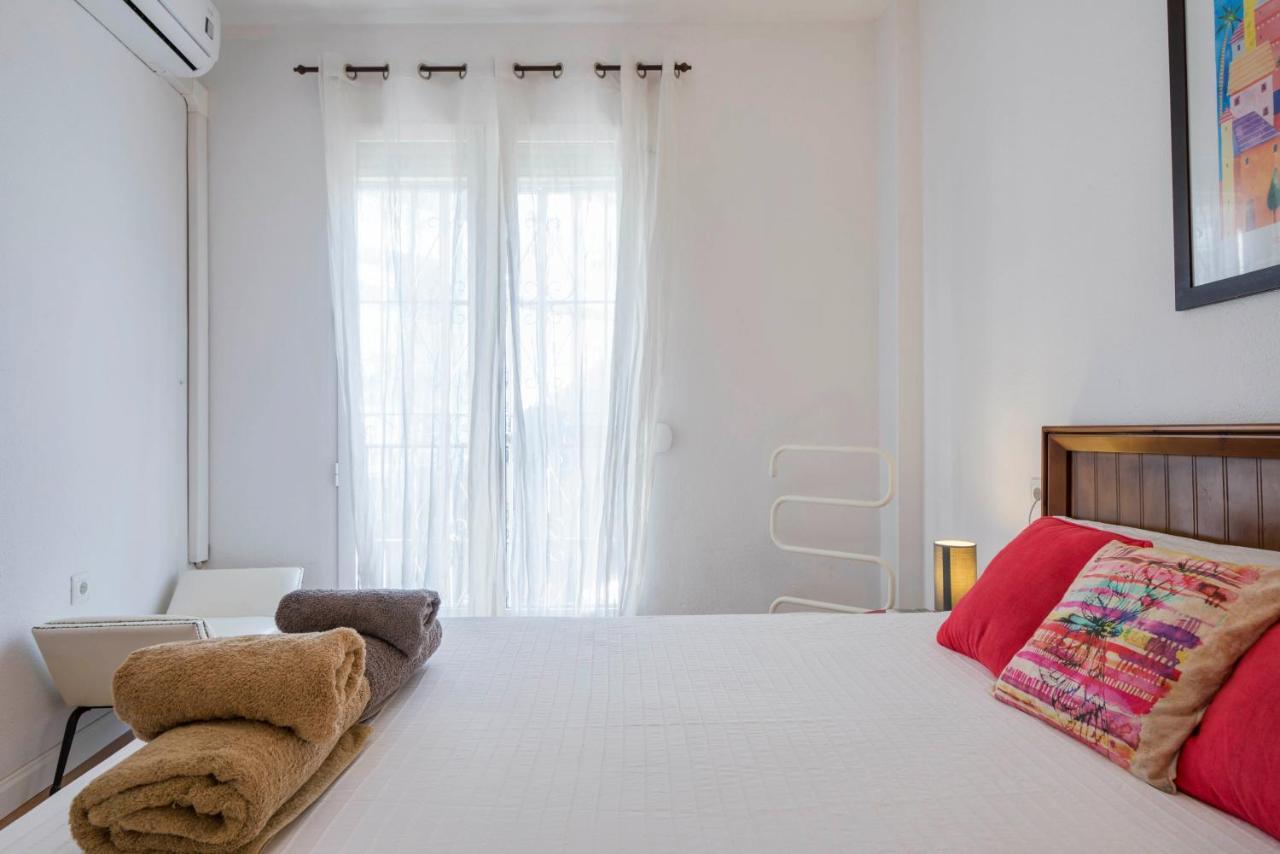 Urbanchicmalaga 3 Bedroom Spacious Quiet Historic Malaga Apt Eksteriør bilde